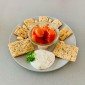 Knäckebrot s tvarohem a rajčaty