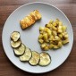 Halibut s pečenou cuketou a bramborem